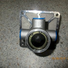 Клапан тормозной с педалью (3 выхода) XM60D-3514002