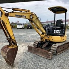 Komatsu PC30MR-2