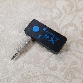 Автомобильный Bluetooth-адаптер X6 с SD-картой