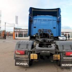 Седельный тягач Scania P440